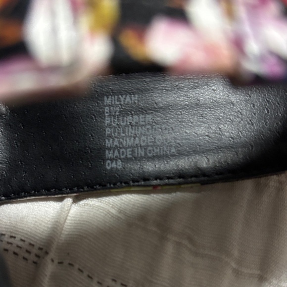 Steve Madden Black Floral Heels - Picture 11 of 11